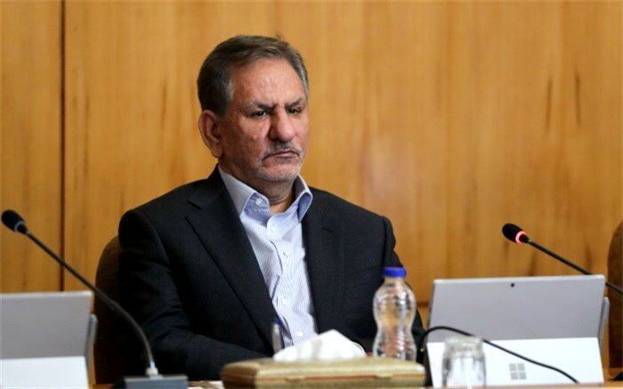 جهانگیری: برون‌داد پژوهش‌ها در شاخص‌های اصلی اقتصاد کشور  به چشم نمی‌خورد