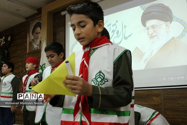 آیین سپاس مربی در ناحیه 3 اهواز