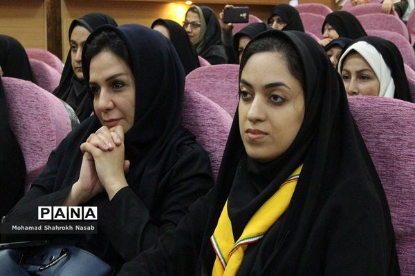 آیین سپاس مربی در ناحیه 3 اهواز