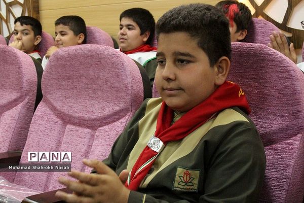 آیین سپاس مربی در ناحیه 3 اهواز