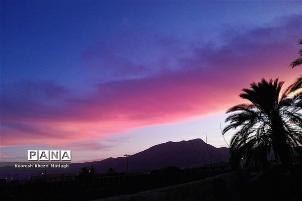 آسمان سرخ کازرون