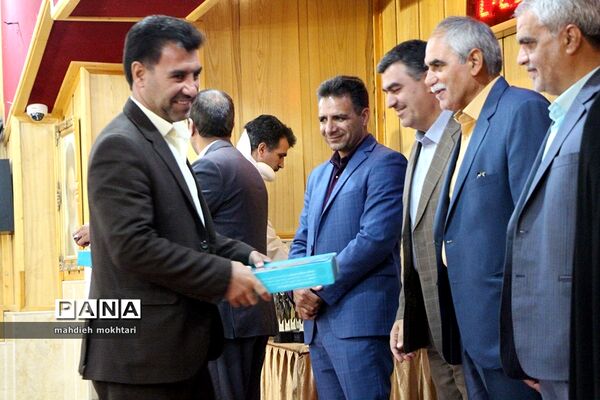 آیین گرامیداشت سالروز تاسیس سازمان دانش‌آموزی
