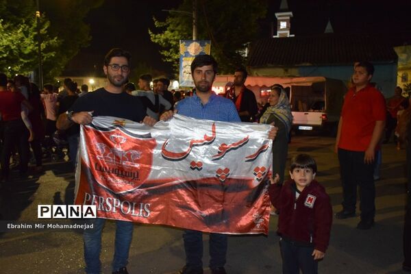 شادی پرسپولیسی‌های بابل برای  قهرمانی در لیگ برتر