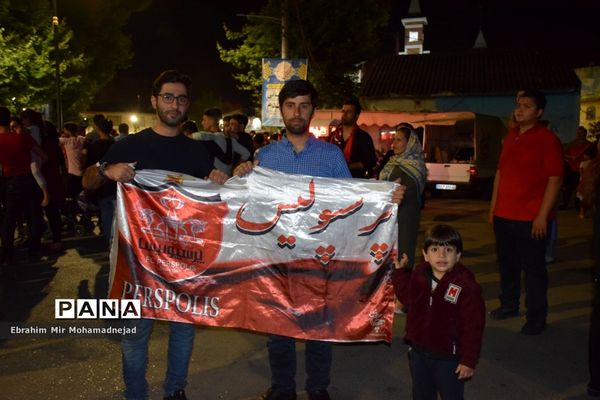 شادی پرسپولیسی‌های بابل برای  قهرمانی در لیگ برتر