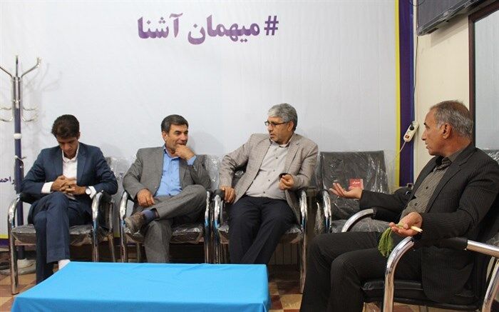 مدیر سازمان دانش آموزی کهگیلویه و بویراحمد از کارکنان روابط عمومی آموزش و پرورش تجلیل کردند