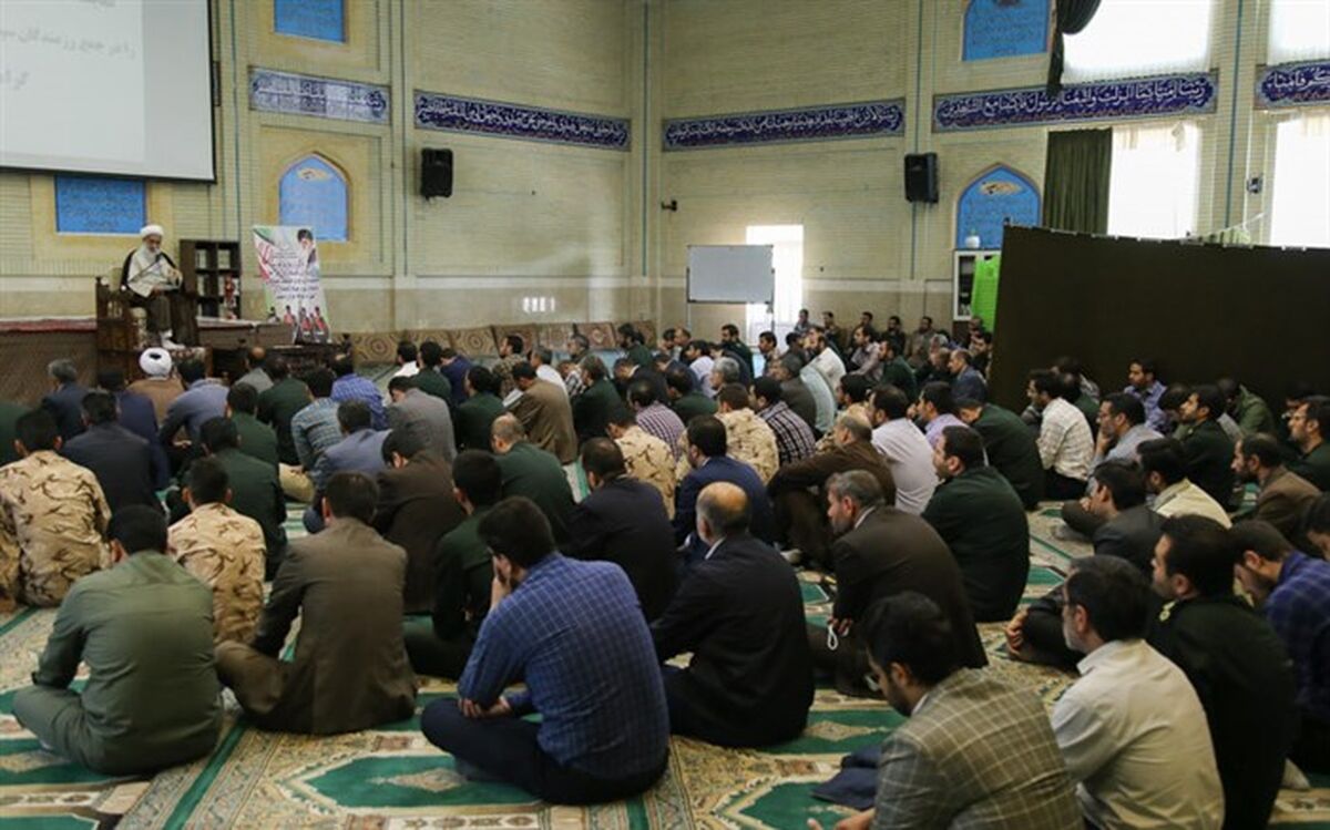صرفاً با حفظ قرآن نمی‌توانیم اخلاقی باشیم بلکه باید با قرآن انس پیدا کنیم