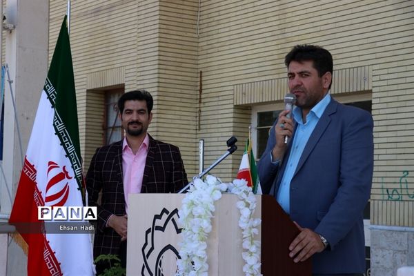 افتتاح اولین زمین چمن مصنوعی آموزش پروش خراسان رضوی ویژه دانش‌آموزان دختر