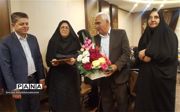 ضیافت افطاری ویژه دبیران دبیرستان دکتر شاهی