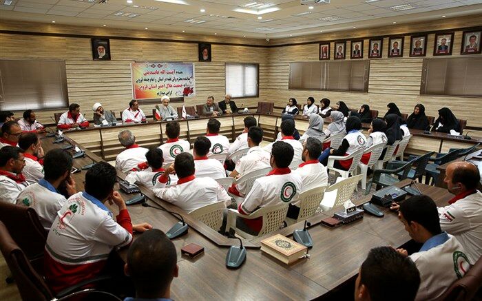 اقدامات مؤثر هلال احمر در سیل اخیر مردم را دلگرم می‌کرد