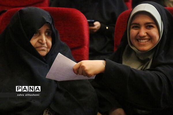 یادواره بزرگداشت مقام معلم و فرهنگیان منتخب شهر تهران