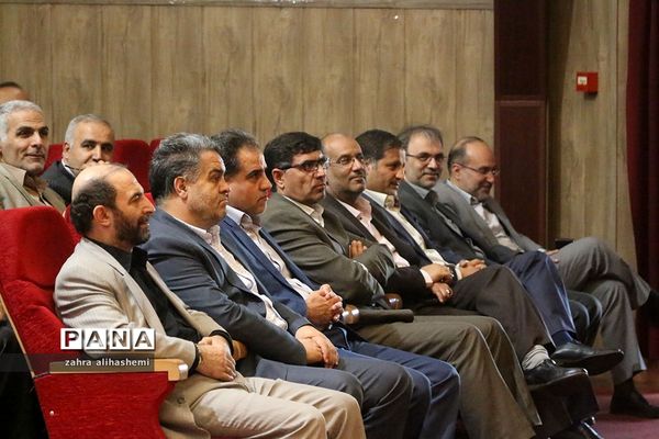 یادواره بزرگداشت مقام معلم و فرهنگیان منتخب شهر تهران