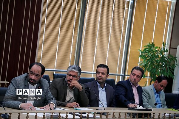 جلسه کارگروه کاهش آلودگی هوای استان تهران