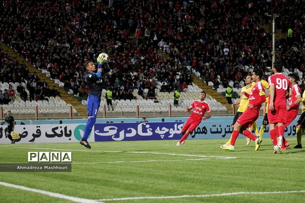 دیدار دو تیم تراکتور سازی تبریز و پارس جنوبی جم