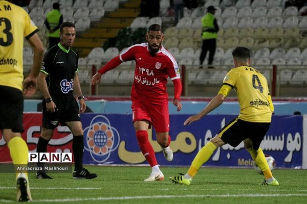 دیدار دو تیم تراکتور سازی تبریز و پارس جنوبی جم