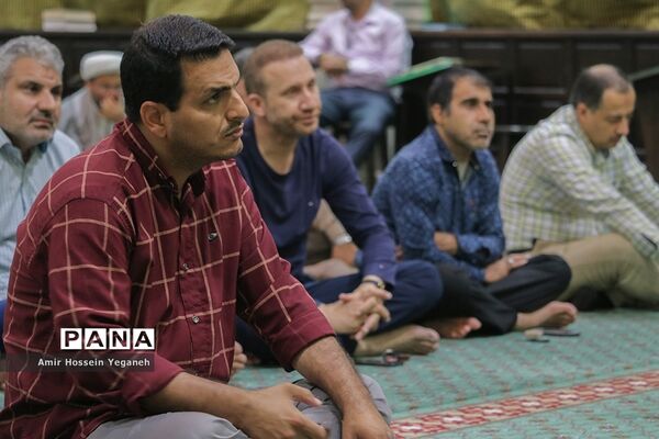 مراسم سخرانی حجت اسلام علیرضا تراشیون در مسجد حضرت زینب جزیره کیش