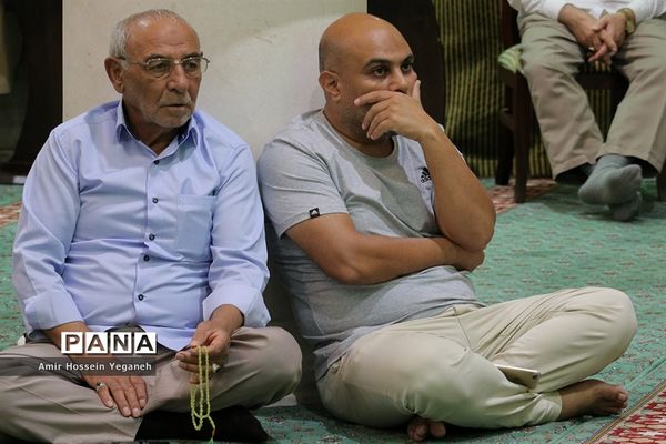 مراسم سخرانی حجت اسلام علیرضا تراشیون در مسجد حضرت زینب جزیره کیش