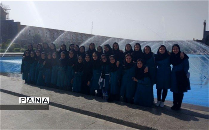 اردوی خارج از استان دبیرستان دکتر شاهی برگزار شد