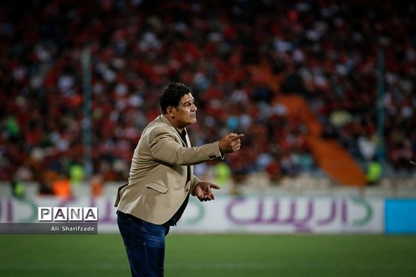 دیدار تیم‌های پرسپولیس و ماشین سازی تبریز