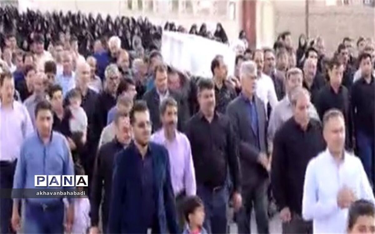 تشییع پیکر مادر شهید محمد بیگی احمد آبای  در روستای احمد آباد بخش مرکزی  بهاباد