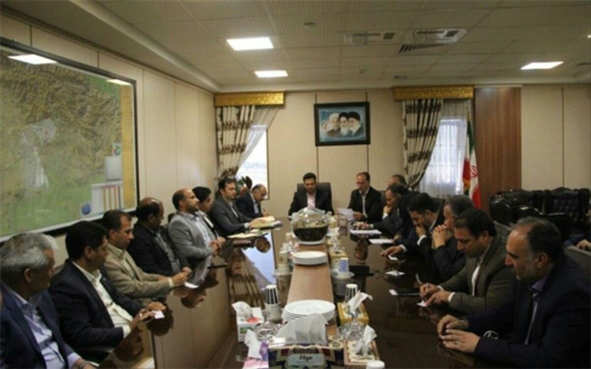 فرماندار ملاردتاکیدکرد: ضرورت ایجادشور و نشاط اجتماعی در برنامه های اوقات فراغت تابستان 98