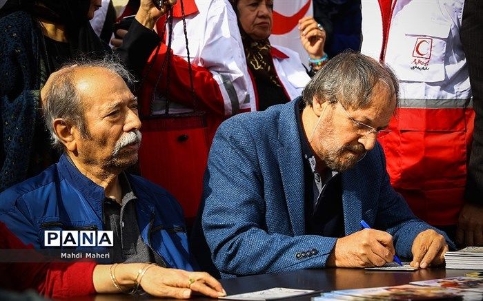 امین تارخ با «مارلون براندو» به صحنه تئاتر بازمی‌گردد