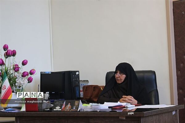 جلسه کارگروه استانی طرح و ساماندهی لباس فرم دانش آموزی