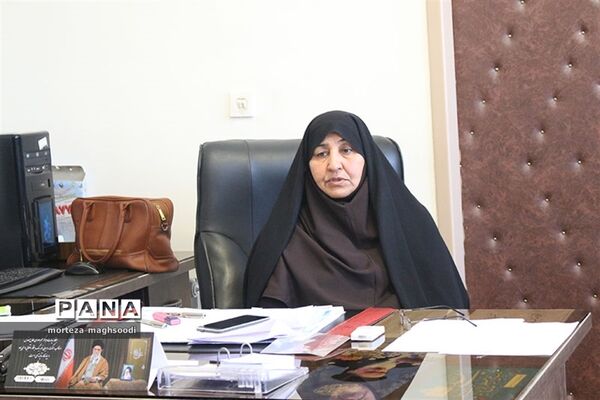 جلسه کارگروه استانی طرح و ساماندهی لباس فرم دانش آموزی