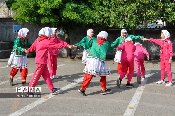 بازی بومی‌محلی دانش‌آموزان پیشتاز در میاندورود