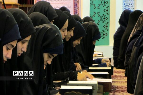 مجمع قرآن خوانی
