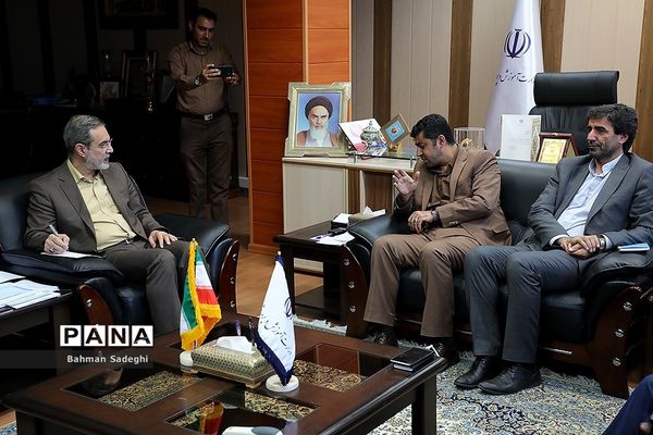 دیدار وزیر آموزش و پرورش با جمعی از نمایندگان مجلس