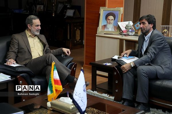 دیدار وزیر آموزش و پرورش با جمعی از نمایندگان مجلس