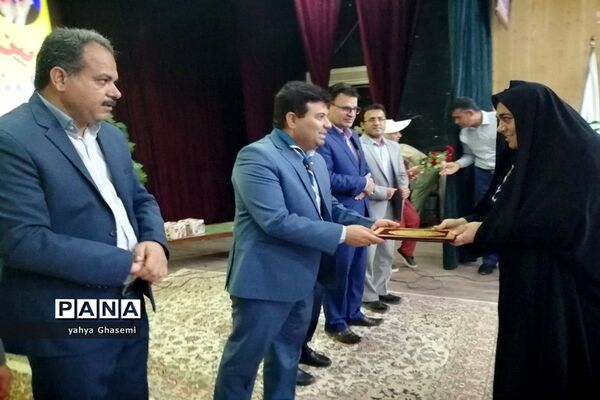 تجلیل از مربیان و یاورمربیان  سازمان دانش‌آموزی منطقه شبانکاره