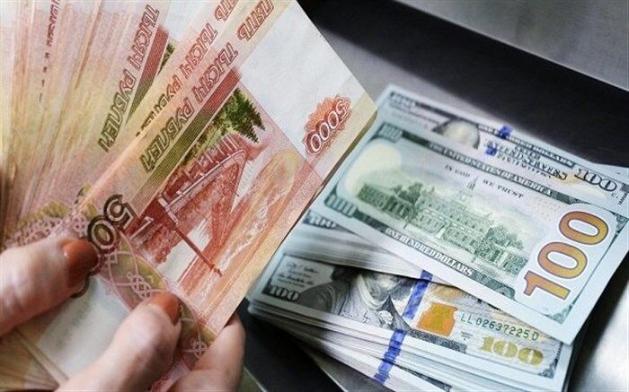 رئیس کمیسیون اقتصادی مجلس :‌ کاهش نرخ ارز ادامه دارد