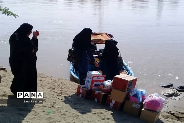 ارسال و توزیع کمک‌های کارشناس مسئول اموربانوان آموزش و پرورش خوزستان