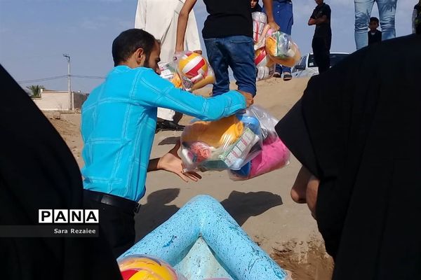 ارسال و توزیع کمک‌های کارشناس مسئول اموربانوان آموزش و پرورش خوزستان