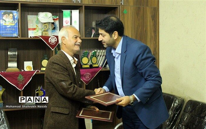 امضای تفاهم‌نامه همکاری میان سازمان دانشجویان و سازمان دانش‌آموزی خوزستان