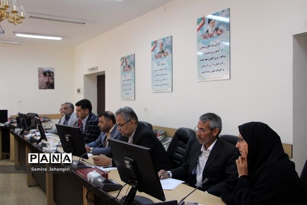 اولین جلسه کارگروه طرح ساماندهی‌‌، نظارت و مدیریت برتهیه و توزیع لباس فرم دانش‌آموزان