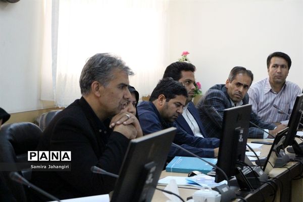 اولین جلسه کارگروه طرح ساماندهی‌‌، نظارت و مدیریت برتهیه و توزیع لباس فرم دانش‌آموزان