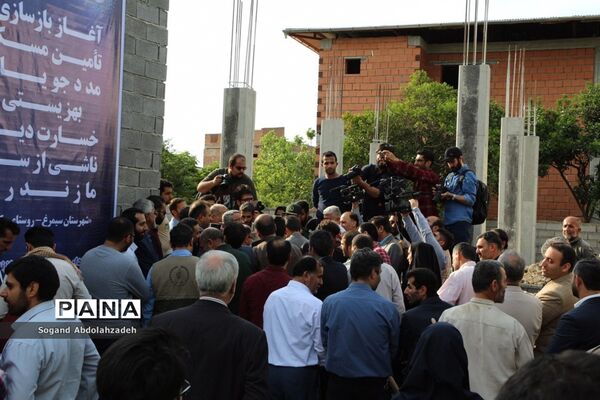 بازدید معاون وزیر کشور  و فرمانده سازمان بسیج مستضعفین کشور ازمناطق‌سیل‌زده سیمرغ