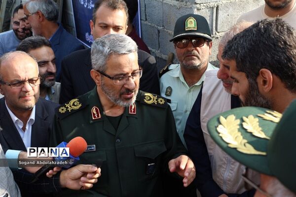 بازدید معاون وزیر کشور  و فرمانده سازمان بسیج مستضعفین کشور ازمناطق‌سیل‌زده سیمرغ