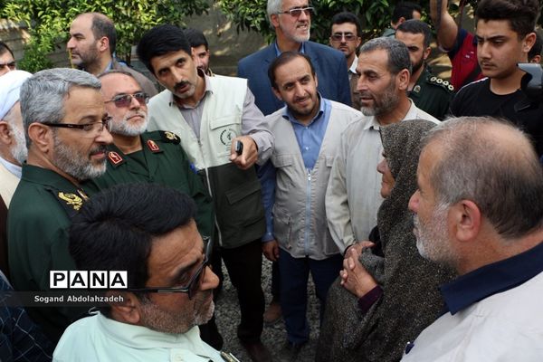 بازدید معاون وزیر کشور  و فرمانده سازمان بسیج مستضعفین کشور ازمناطق‌سیل‌زده سیمرغ