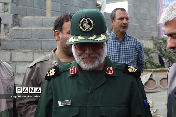 بازدید معاون وزیر کشور  و فرمانده سازمان بسیج مستضعفین کشور ازمناطق‌سیل‌زده سیمرغ