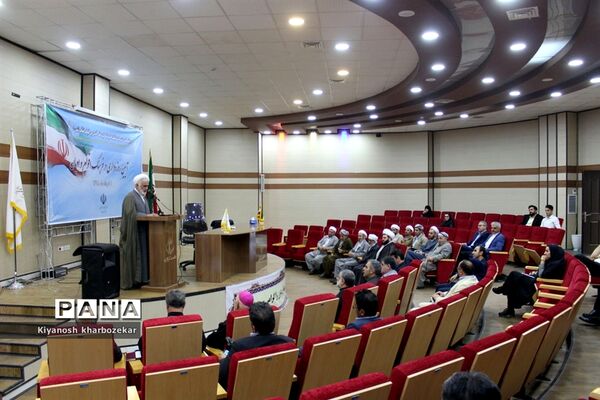 نشست آیین روزه‌داری و فرهنگ اقوام و ادیان آذربایجان غربی