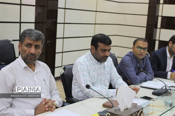 گردهمایی معاونان پرورشی و تربیت بدنی و روسای سازمان دانش‌آموزی استان بوشهر