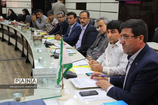 گردهمایی معاونان پرورشی و تربیت بدنی و روسای سازمان دانش‌آموزی استان بوشهر