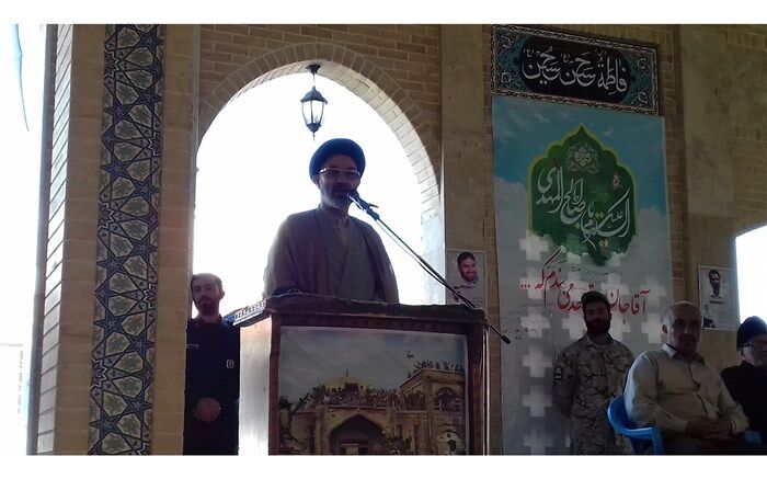 امام جمعه فیروزکوه: خانواده‌های شهدا و ایثارگران ولی نعمت ما هستند