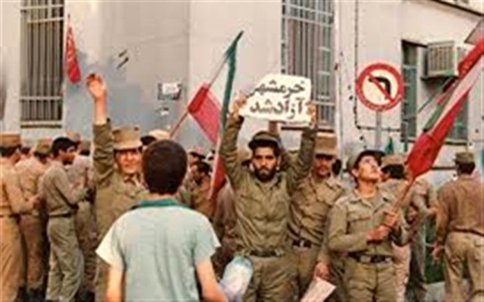 ایستادی و به ما آموختی که بر پنجره‌های شکسته نیز آفتاب طلوع می کند