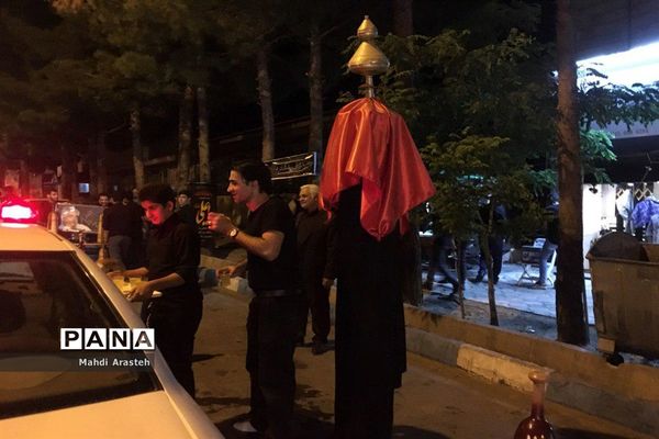 مراسم شب احیا در زور خانه مالک اشتر بیرجند