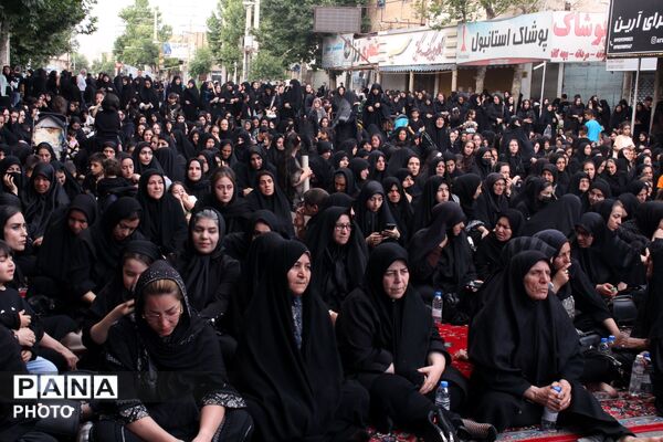  لبیک عاشورایی مردم نظرآباد در غروب دلتنگی کربلا