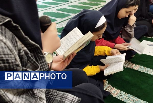 هیئت هفتگی در دبیرستان محمود اژدر افشار طرقبه